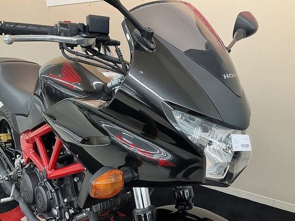 ホンダ VTR250 VTR-F【ハーフカウル装備の”F” インナーフェンダーカスタム☆】!! 10