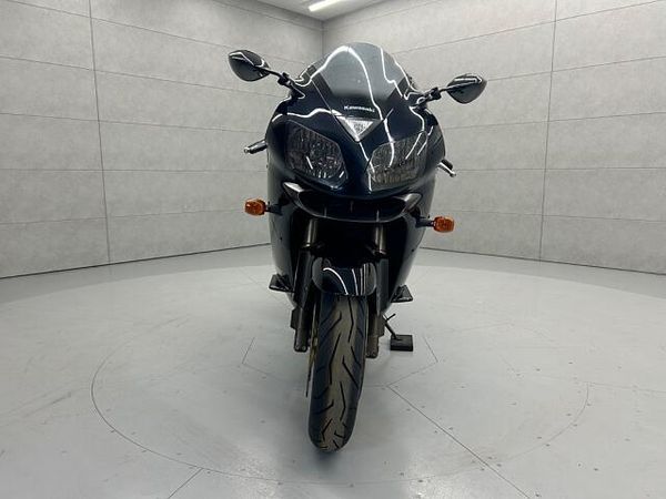 カワサキ ZX-12R 8