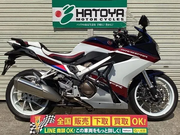 ホンダ VFR800F 1