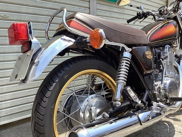 ヤマハ SR400 8