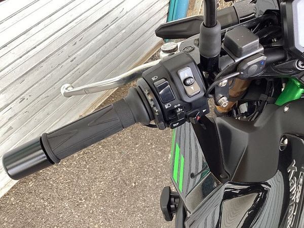 カワサキ Z900 10