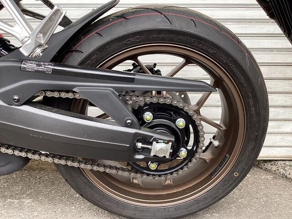 ホンダ CB650R 8