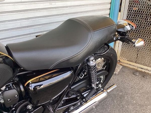 カワサキ W800 CAFE 6