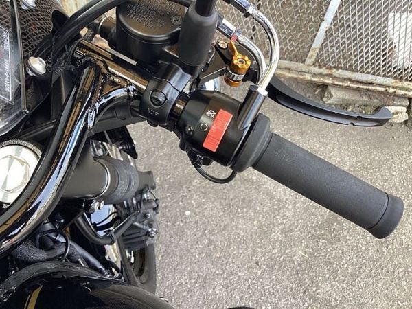 カワサキ W800 CAFE 9