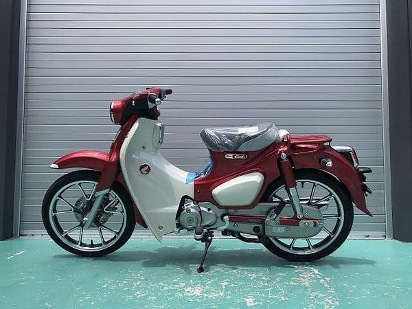 ホンダ スーパーカブC125 店頭現車無し、要取り寄せ車両。 3