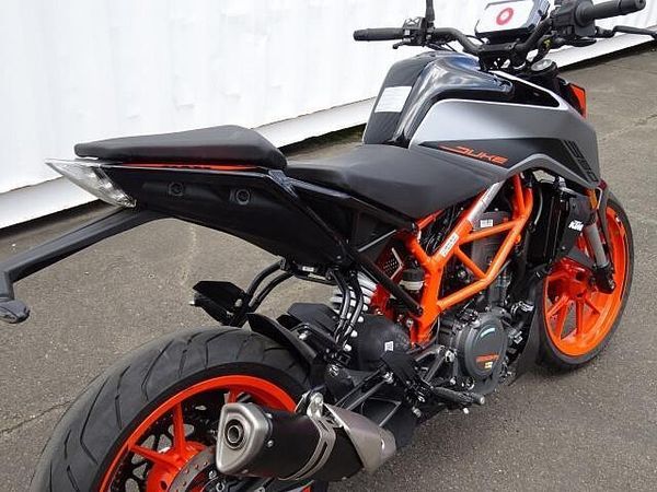 KTM 390 DUKE 7