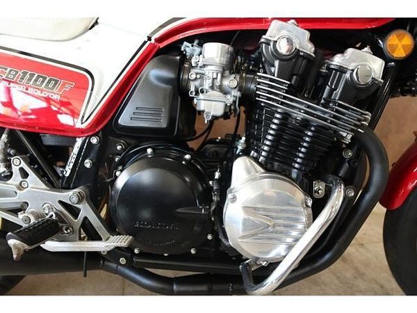 ホンダ CB1100F 2.9%低金利ローン実施中!2〜10年の残価設定ローンもスタート!法人名義もご相談下さい。 6