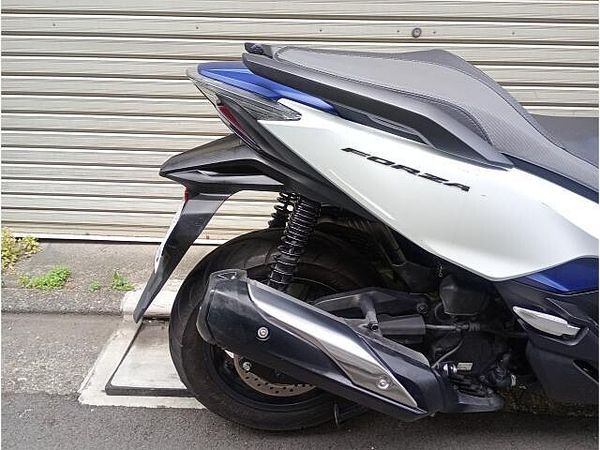 ホンダ フォルツァ 距離もまずまずまだまだ元気、ホンダが誇るフラッグシップスクーター 6