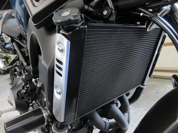 ヤマハ XSR900 ご来店日時(3日先まで)が確定していれば無料にて取り置きさせていただきます。 9