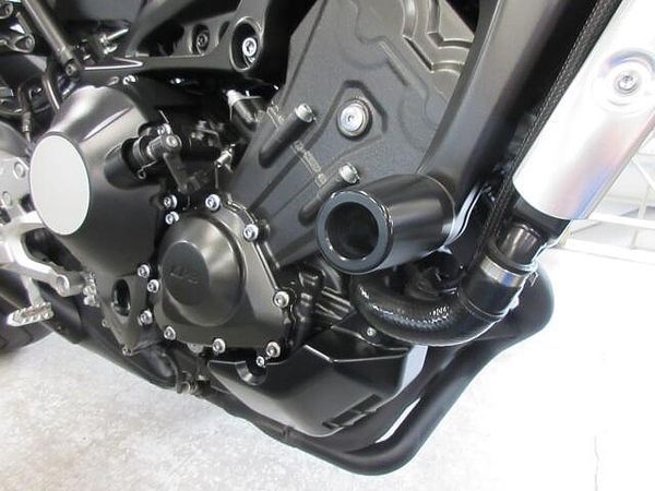 ヤマハ XSR900 ご来店日時(3日先まで)が確定していれば無料にて取り置きさせていただきます。 10