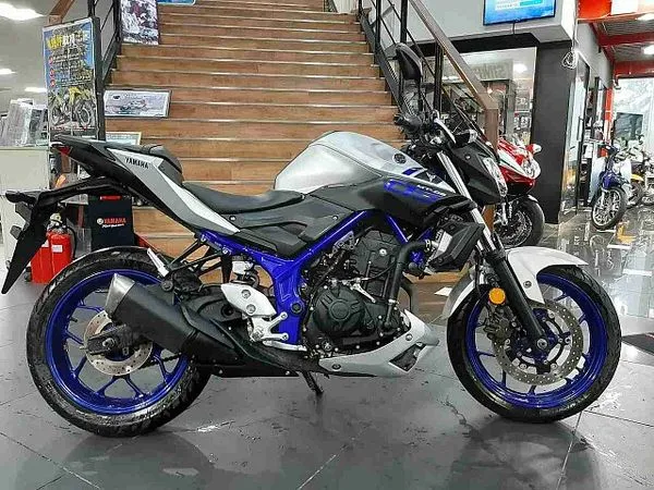 ヤマハ MT-03 MT-03 1