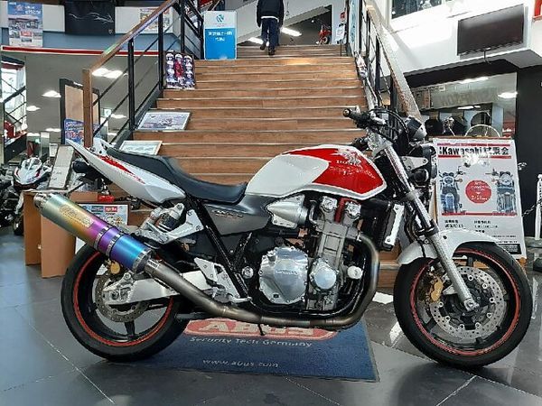 ホンダ CB1300スーパーフォア CB1300SF 1