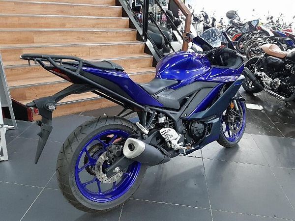 ヤマハ YZF-R25 YZF-R25 3