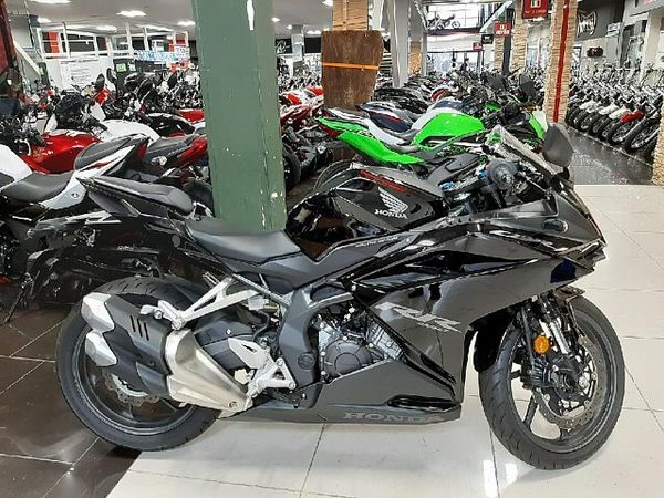 ホンダ CBR250RR (MC51) CBR250RR 1