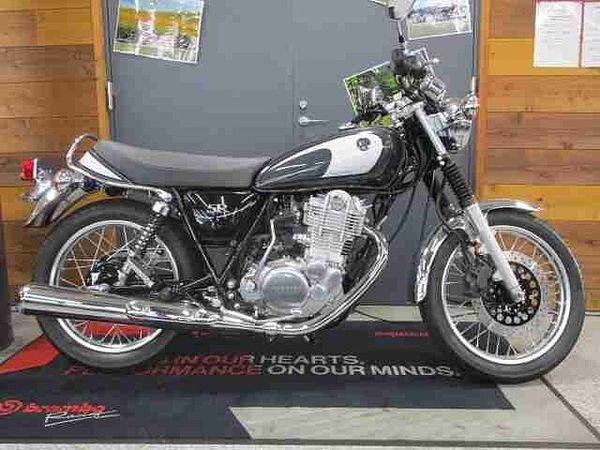 ヤマハ SR400 SR400FE 1