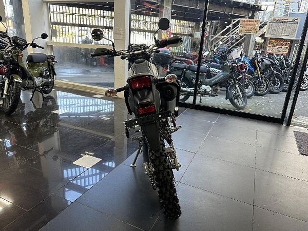 カワサキ KLX230 シェルパ 【新車在庫あり】即納可能です! KLX230シェルパ 4