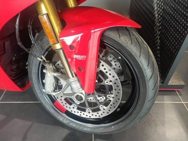 ドゥカティ SuperSport 950 S 4