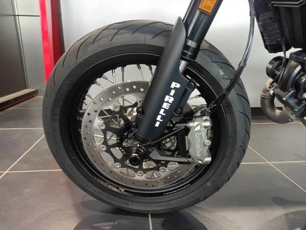 ドゥカティ Scrambler Urban Motard 6