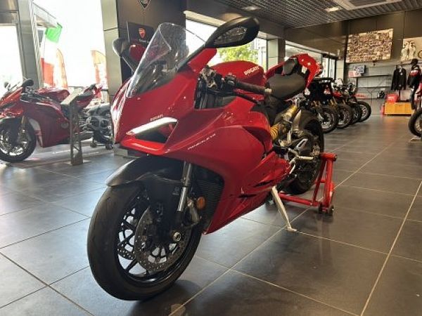 ドゥカティ PANIGALE V2 3