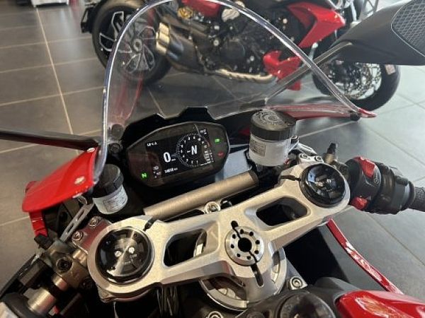 ドゥカティ PANIGALE V2 9