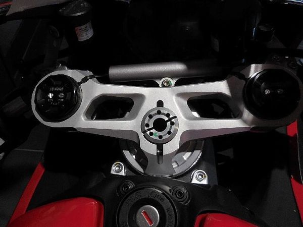 ドゥカティ PANIGALE V2 【新車在庫あり】即納可能です! メーカー完売車! 8