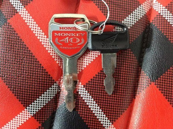 ホンダ モンキー モンキー 40thアニバーサリーモデル!小柄で愛らしい車体! 9