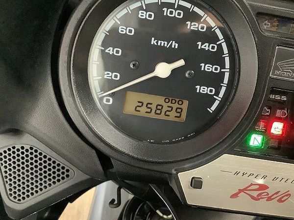 ホンダ CB400スーパーボルドール CB400スーパーボルドール 2011年モデル エンジンスライダー グリップヒーター ギア 7