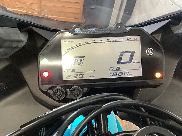 ヤマハ YZF-R3 YZF-R3 フェンダーレス ヘルメットホルダー付き 2021年モデル ワンオーナー 7