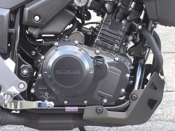 スズキ Vストローム250 スズキ・アドベンチャースポーツの末っ子。新色シルバー爽やか! 5