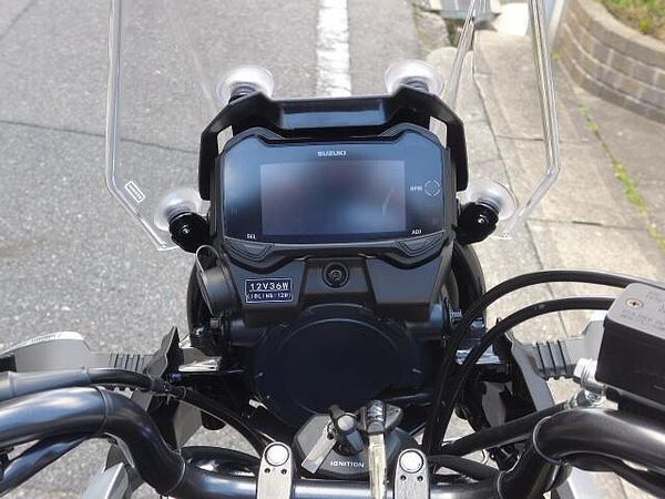 スズキ Vストローム250 スズキ・アドベンチャースポーツの末っ子。新色シルバー爽やか! 8