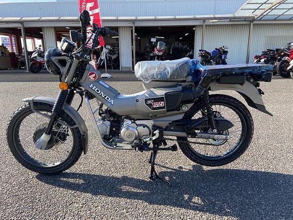 ホンダ CT125 ハンターカブ 10