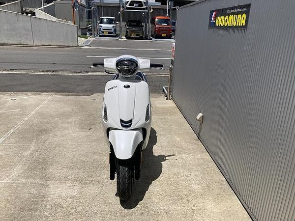 キムコ AROMA 150 キムコ正規代理店/新型150cc前後ABS付/レトロなデザインで足つきも良いジャパンモデル 2