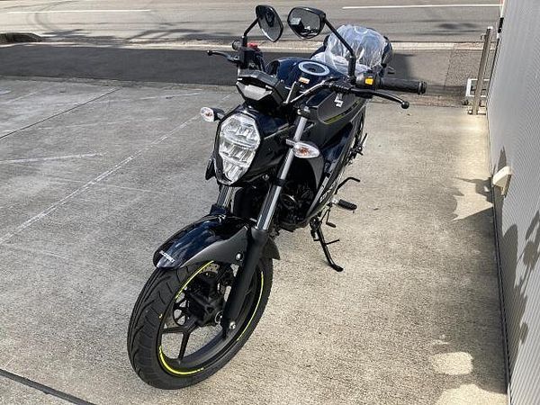 スズキ ジクサー 150 スズキ正規代理店☆彡ニューカラー入荷しました!2023モデル!入門タイプ 3