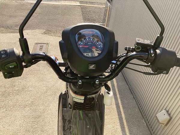 ホンダ クロスカブ110 ホンダ正規店☆彡通勤やレジャーにも使える便利なサイズ感!低燃費で丸型ヘッドライトがレトロ! 3