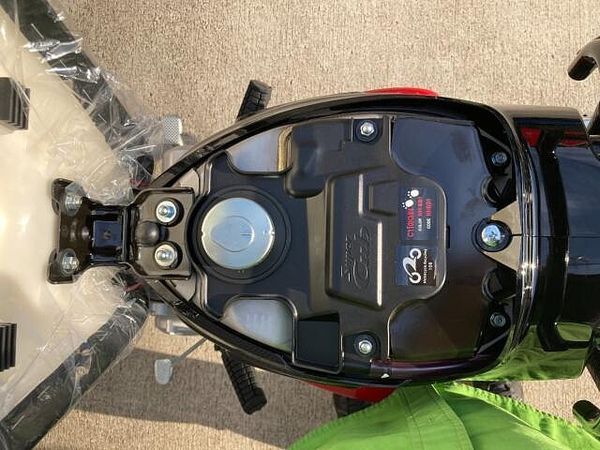 ホンダ クロスカブ110 ホンダ正規店☆彡通勤やレジャーにも使える便利なサイズ感!低燃費で丸型ヘッドライトがレトロ! 7