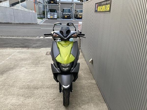スズキ アヴェニス125 店頭在庫無し/お取寄せ車両/スズキ正規取扱店!LEDヘッドライト/デジタルメーター装備車☆ 2